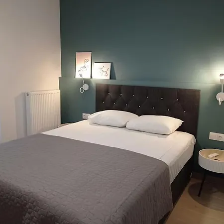 Partcon In Private A Apartament