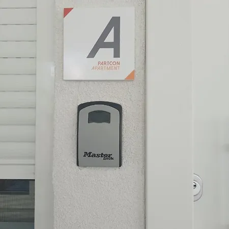 Partcon A Apartment *